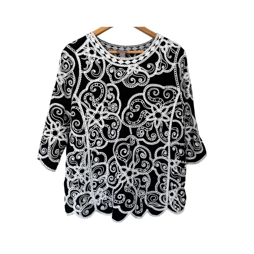 Chico's Black and‎ White Embroidered Blouse Size Medium